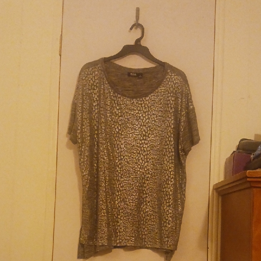 A.n.a Sparkling Gray Relaxed Short Sleeve Tee